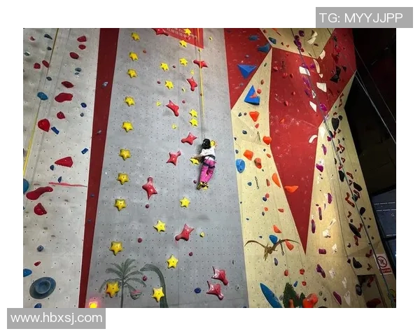 北京攀岩队耐力训练揭秘:挑战极限与自我超越的旅程 北京攀岩队耐力训练揭秘:挑战极限与自我超越的旅程