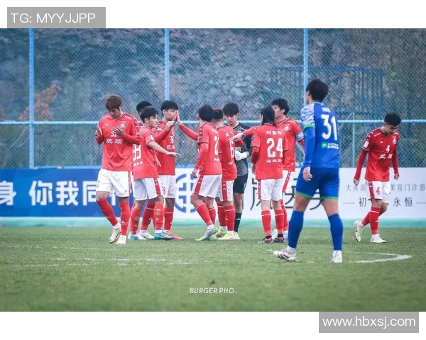 上海街头偶遇足球明星的精彩瞬间与故事分享 上海街头偶遇足球明星的精彩瞬间与故事分享